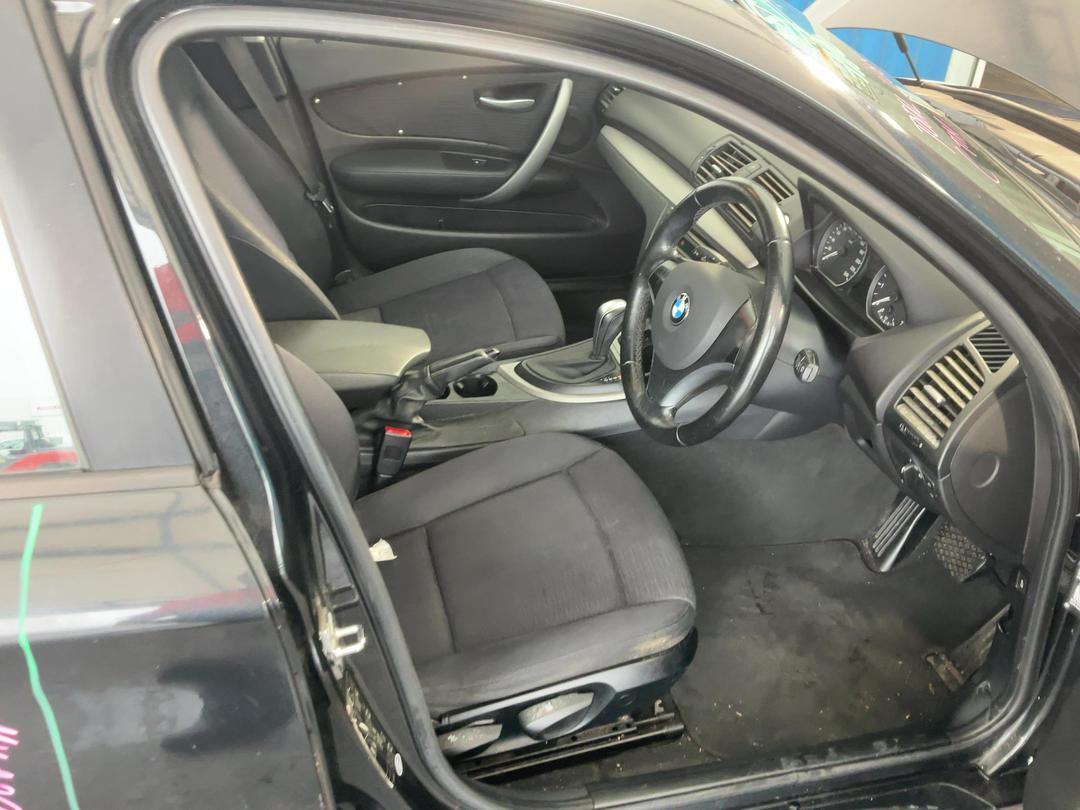 Photo '14' of BMW 1 Series 116I Photo '14' of BMW 1 Series 116I