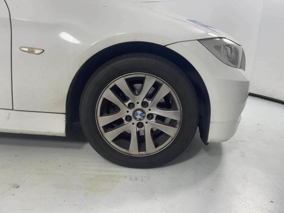 Photo '9' of BMW 3 Series