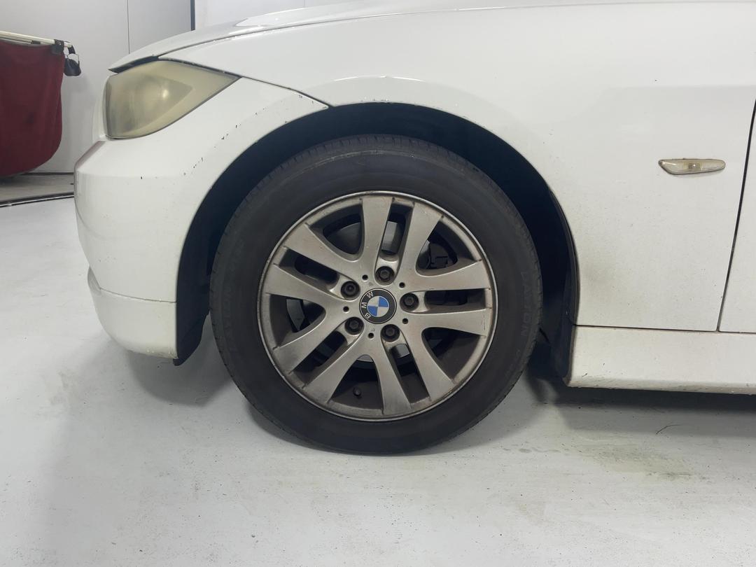 Photo '10' of BMW 3 Series