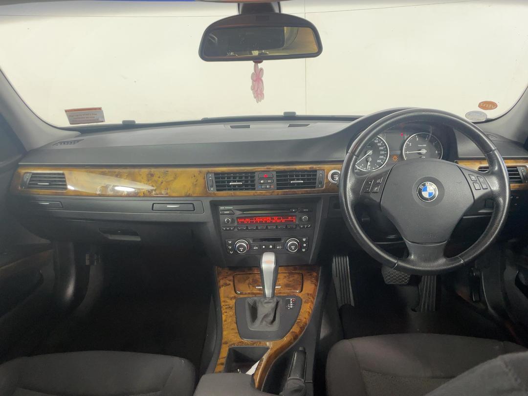 Photo '17' of BMW 3 Series