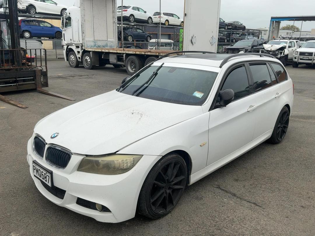 Photo '4' of BMW 3 Series 320I Touring