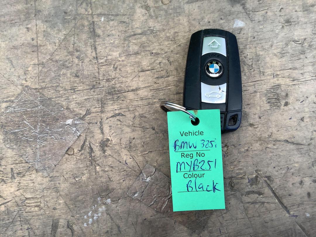 Photo '17' of BMW 325I