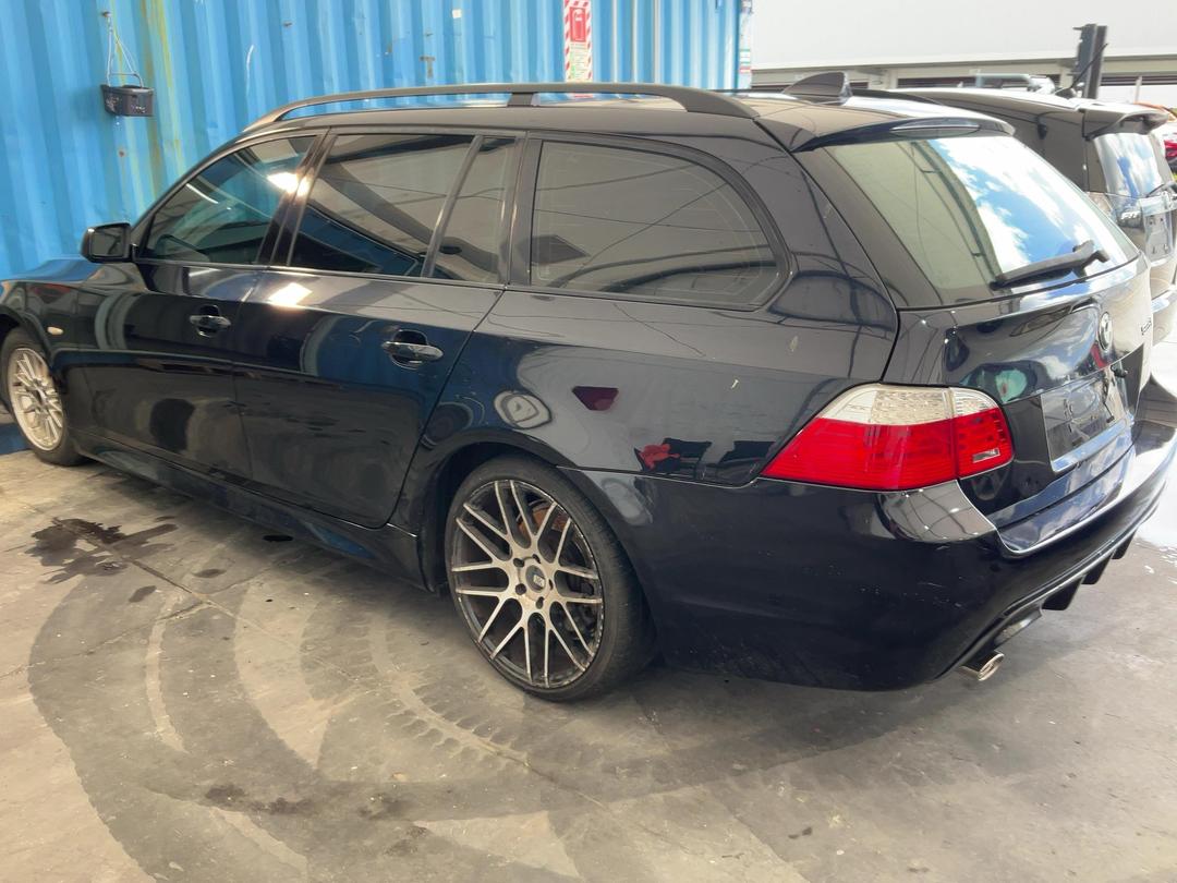 Photo '4' of BMW 5 Series 525I Touring Photo '4' of BMW 5 Series 525I Touring