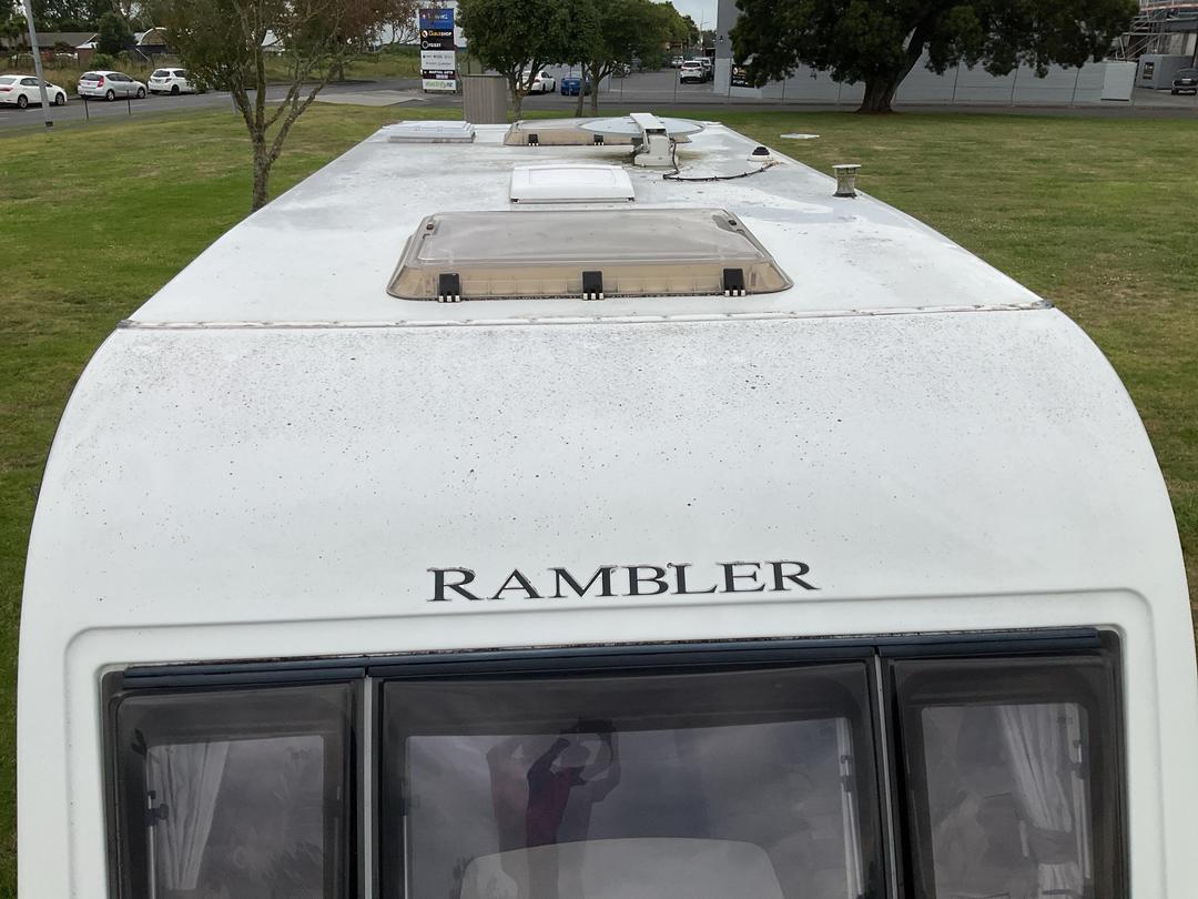 Photo '38' of COMPASS RAMBLER Caravan - Single