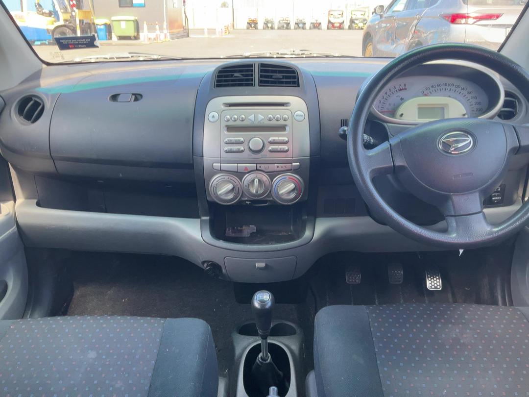 Photo '10' of Daihatsu Sirion Photo '10' of Daihatsu Sirion