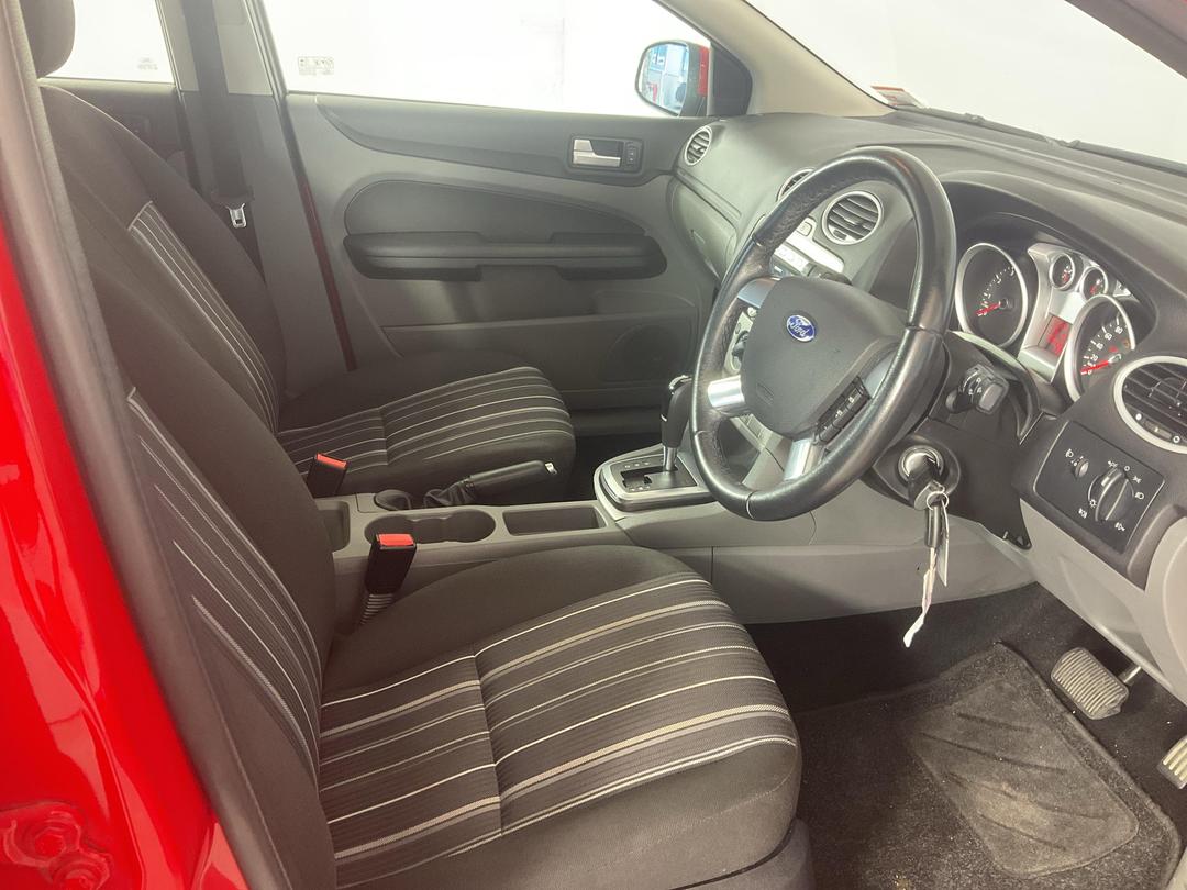 Photo '16' of Ford Focus