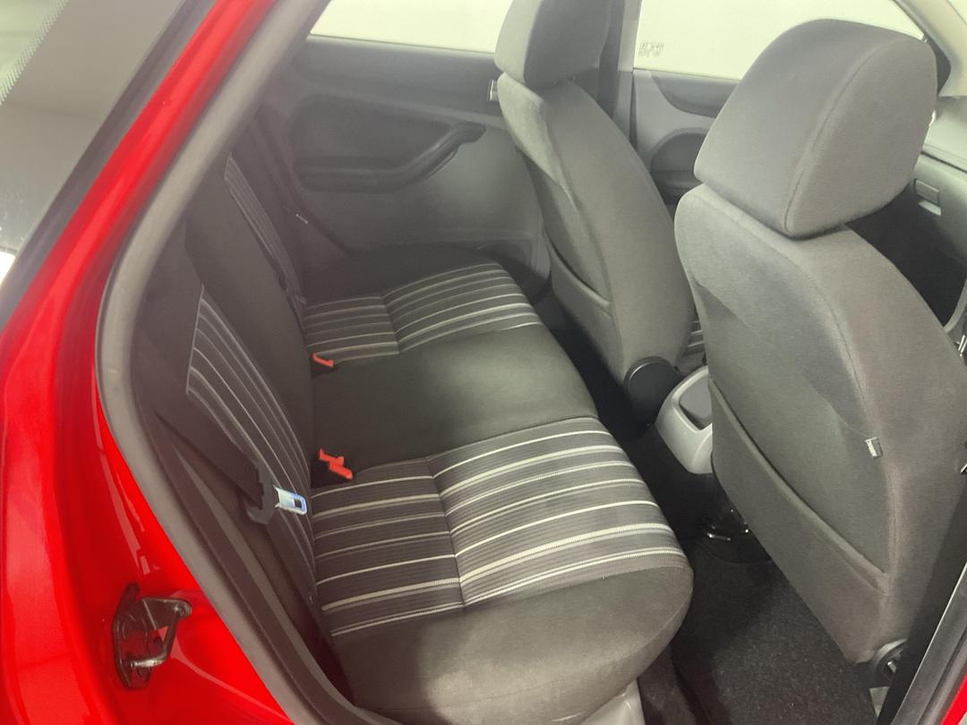 Photo '20' of Ford Focus