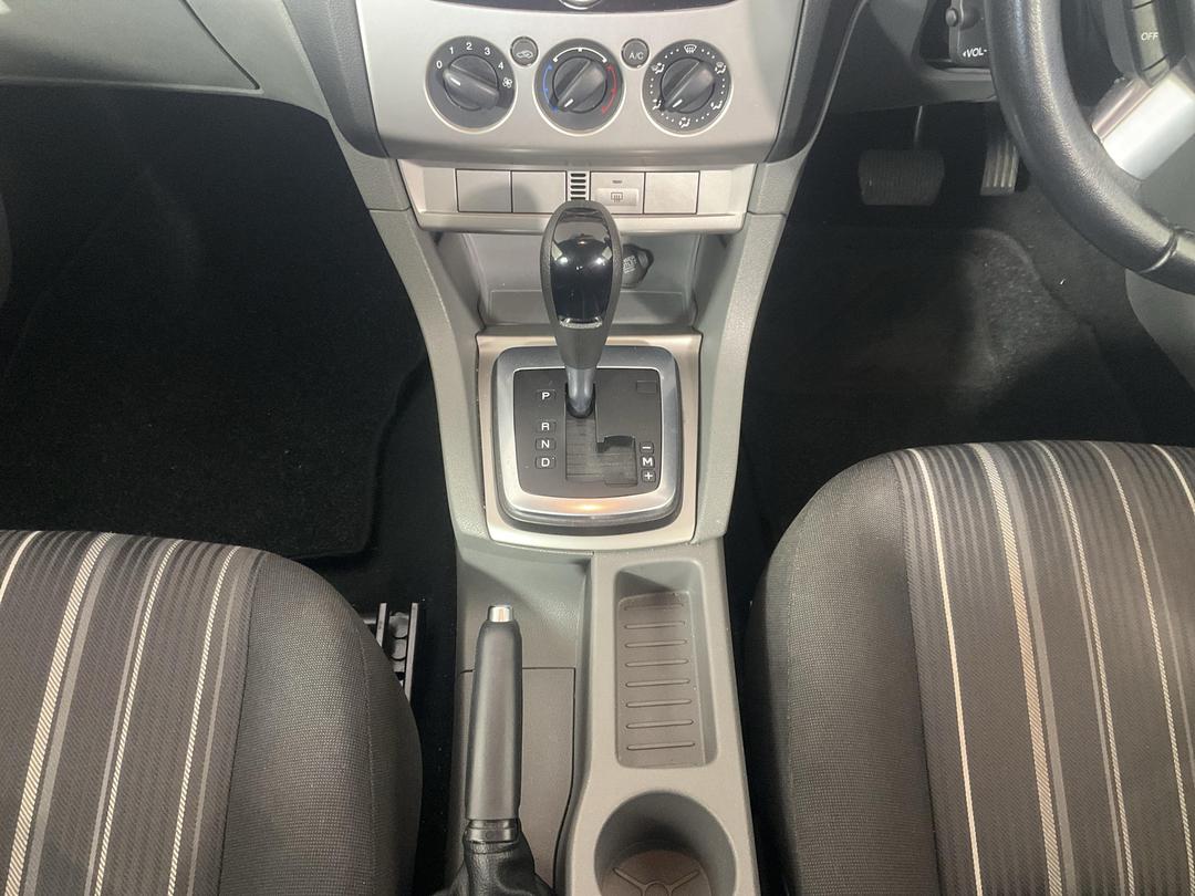 Photo '18' of Ford Focus