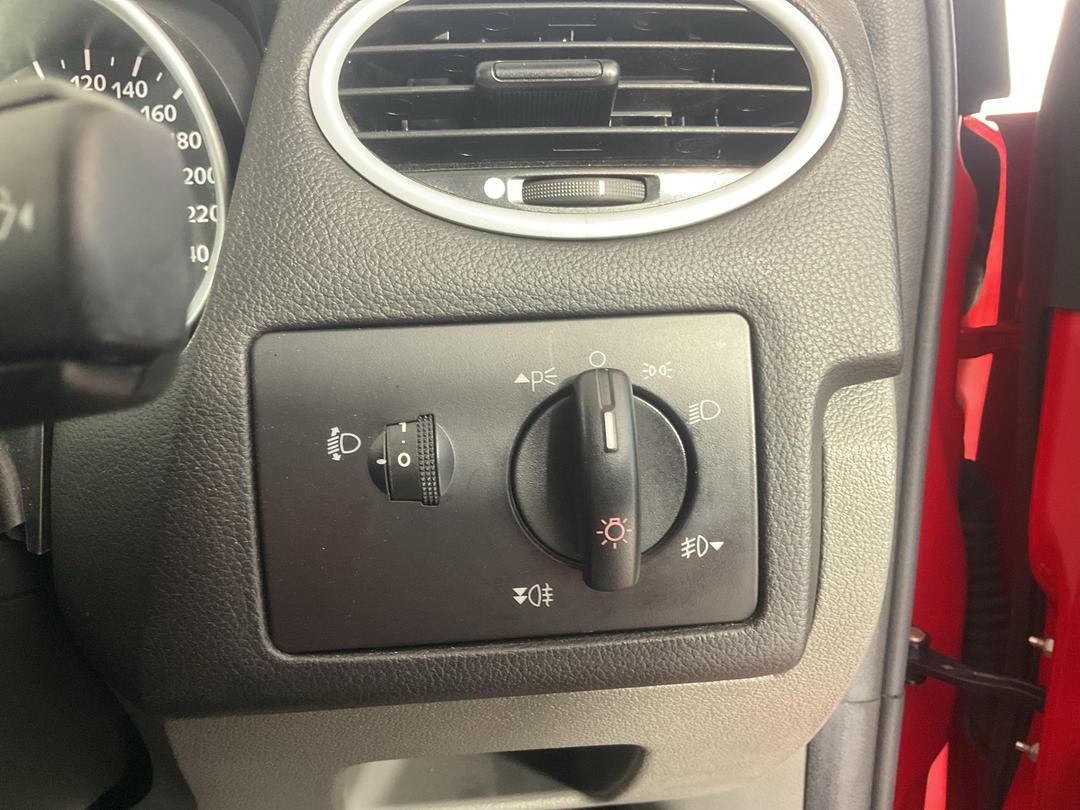 Photo '25' of Ford Focus