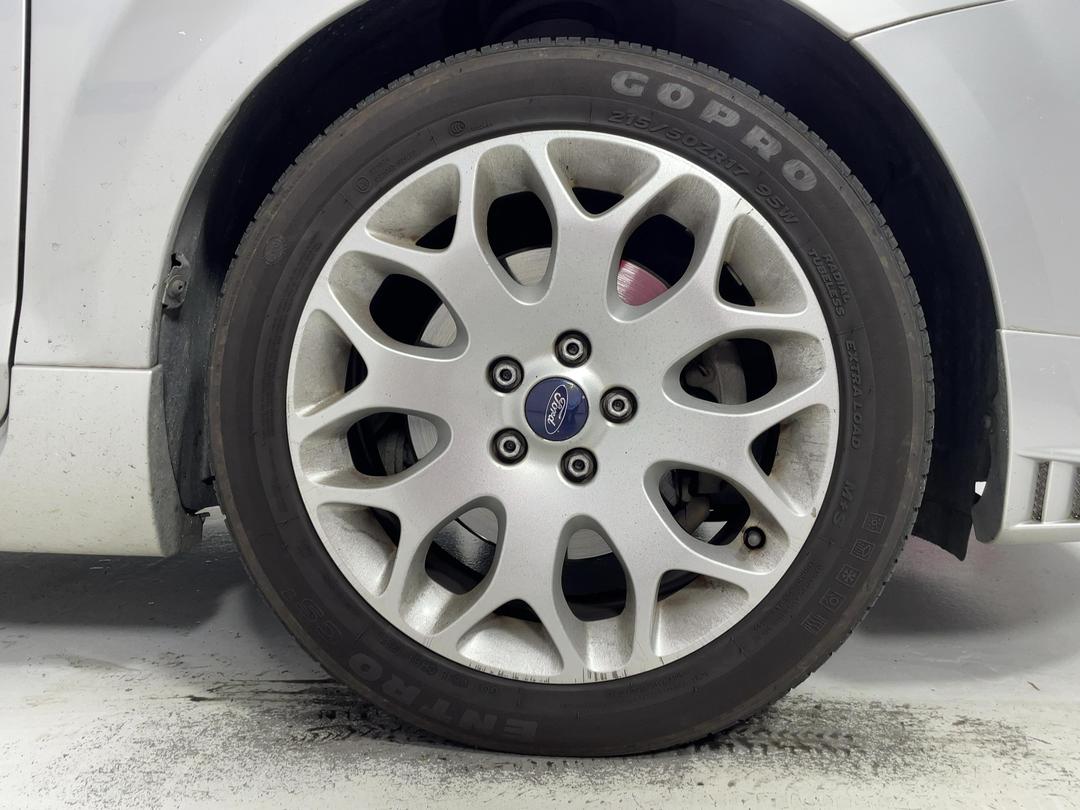 Photo '2' of Ford Focus Zetec