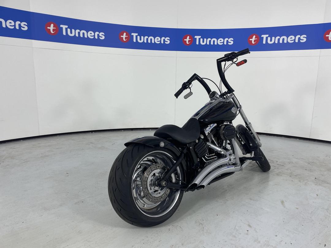 Photo '12' of Harley Davidson FXCWC ROCKER SOFTAIL