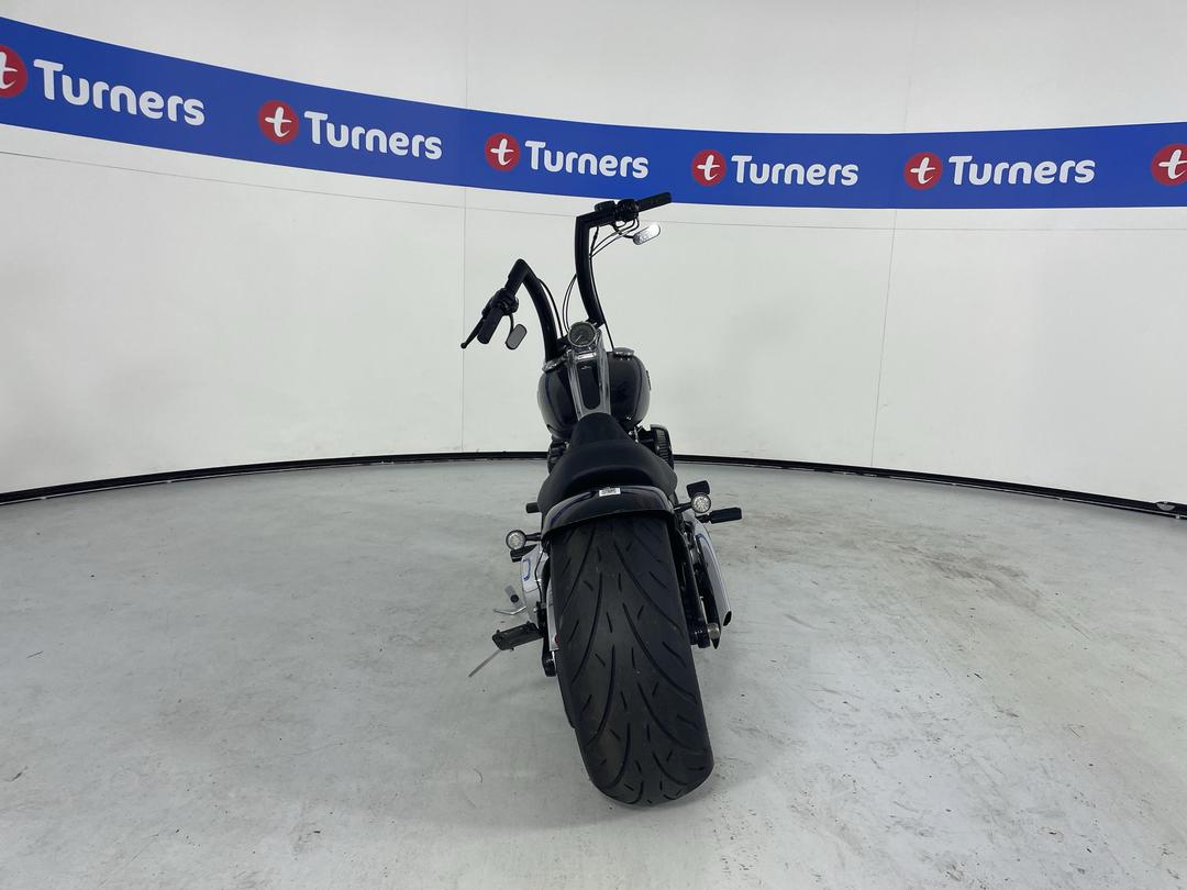 Photo '13' of Harley Davidson FXCWC ROCKER SOFTAIL