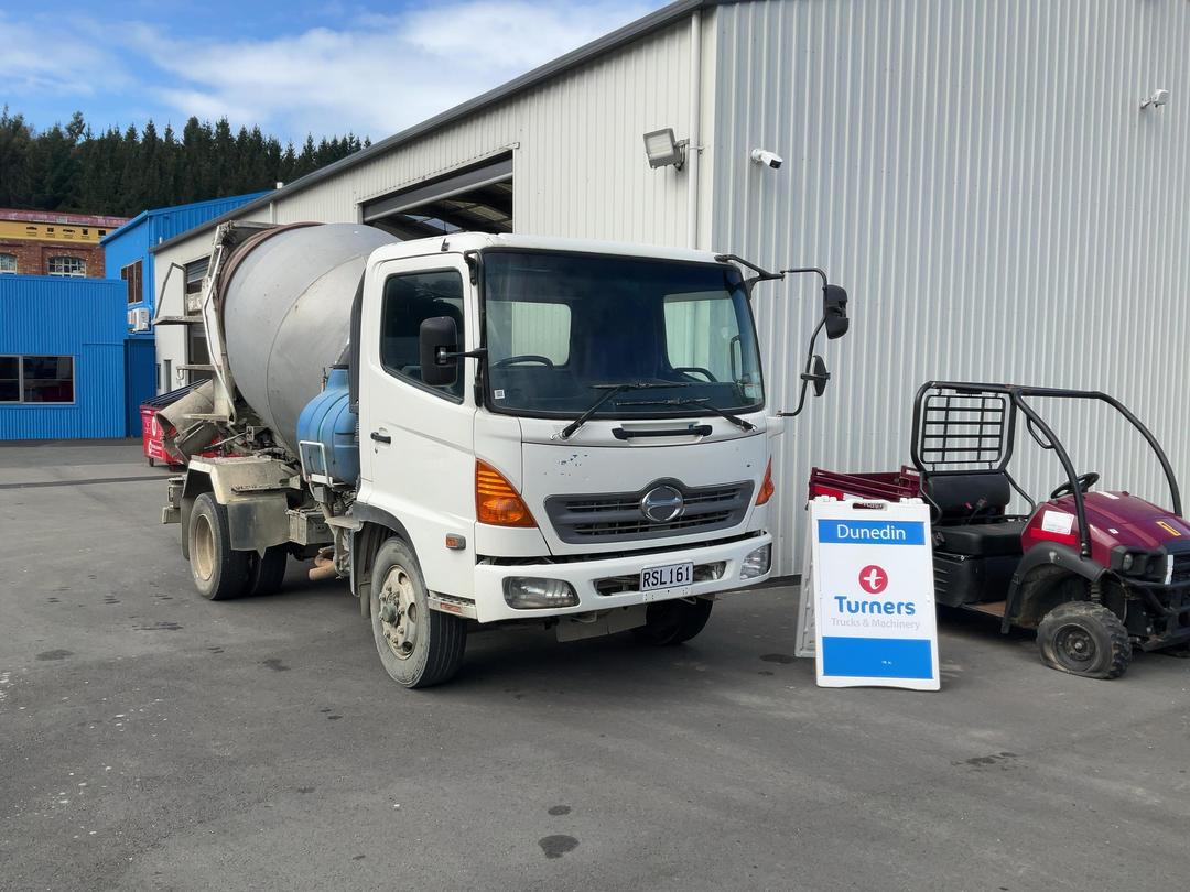 Photo '1' of Hino Ranger BDG-FJ7JDWA Concrete Mixer Truck