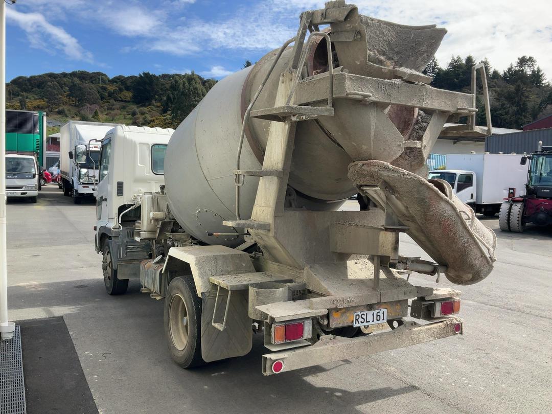 Photo '5' of Hino Ranger BDG-FJ7JDWA Concrete Mixer Truck