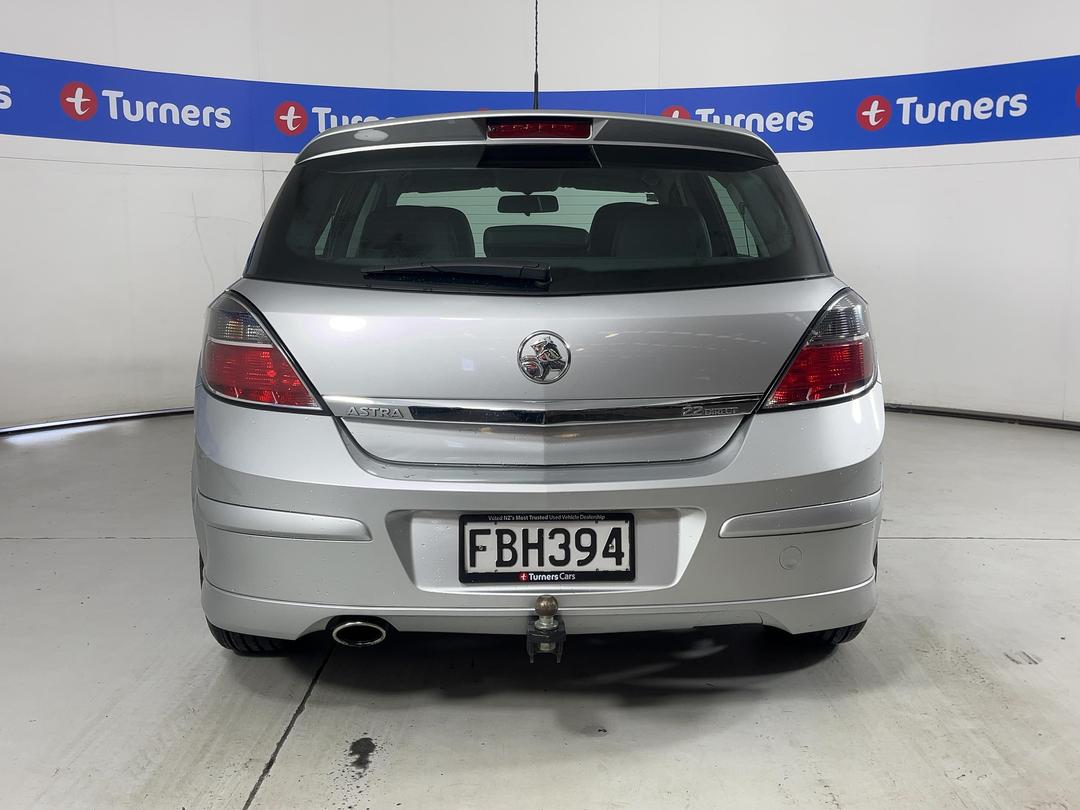Photo '6' of Holden Astra