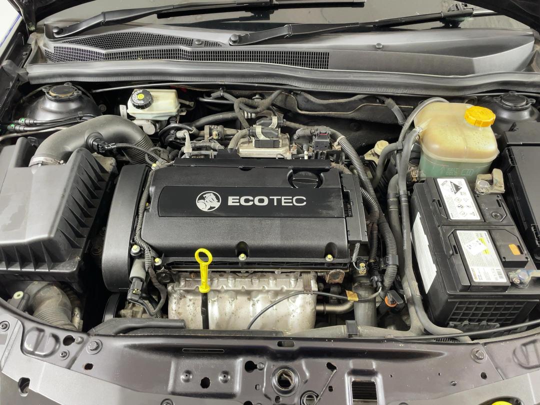 Photo '13' of Holden Astra