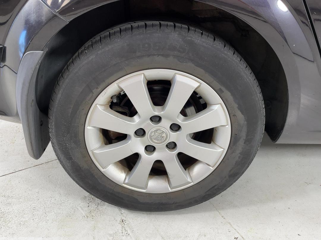 Photo '12' of Holden Astra