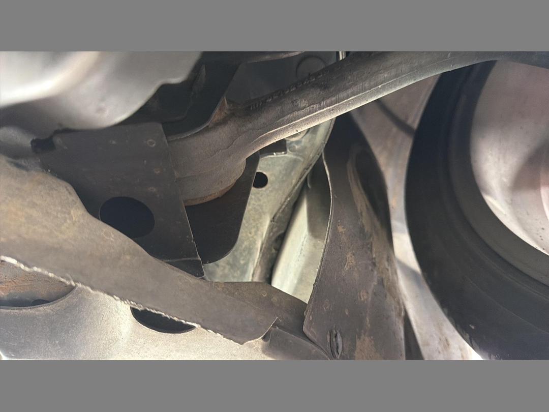 Photo '14' of Holden Commodore Sptwgn Calais VV6