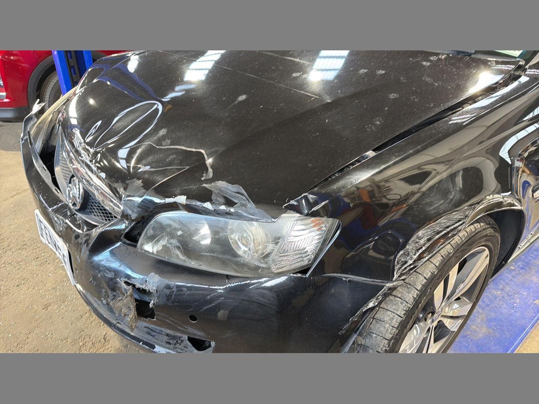 Photo '15' of Holden Commodore Sptwgn Calais VV6