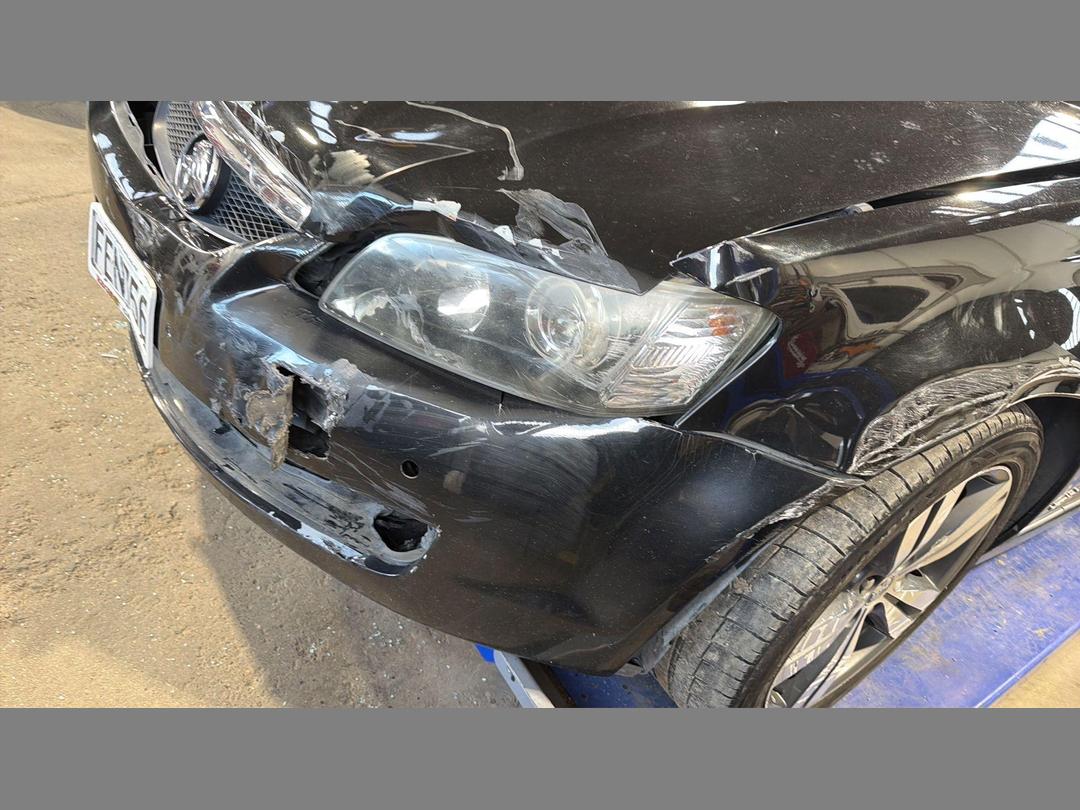 Photo '16' of Holden Commodore Sptwgn Calais VV6