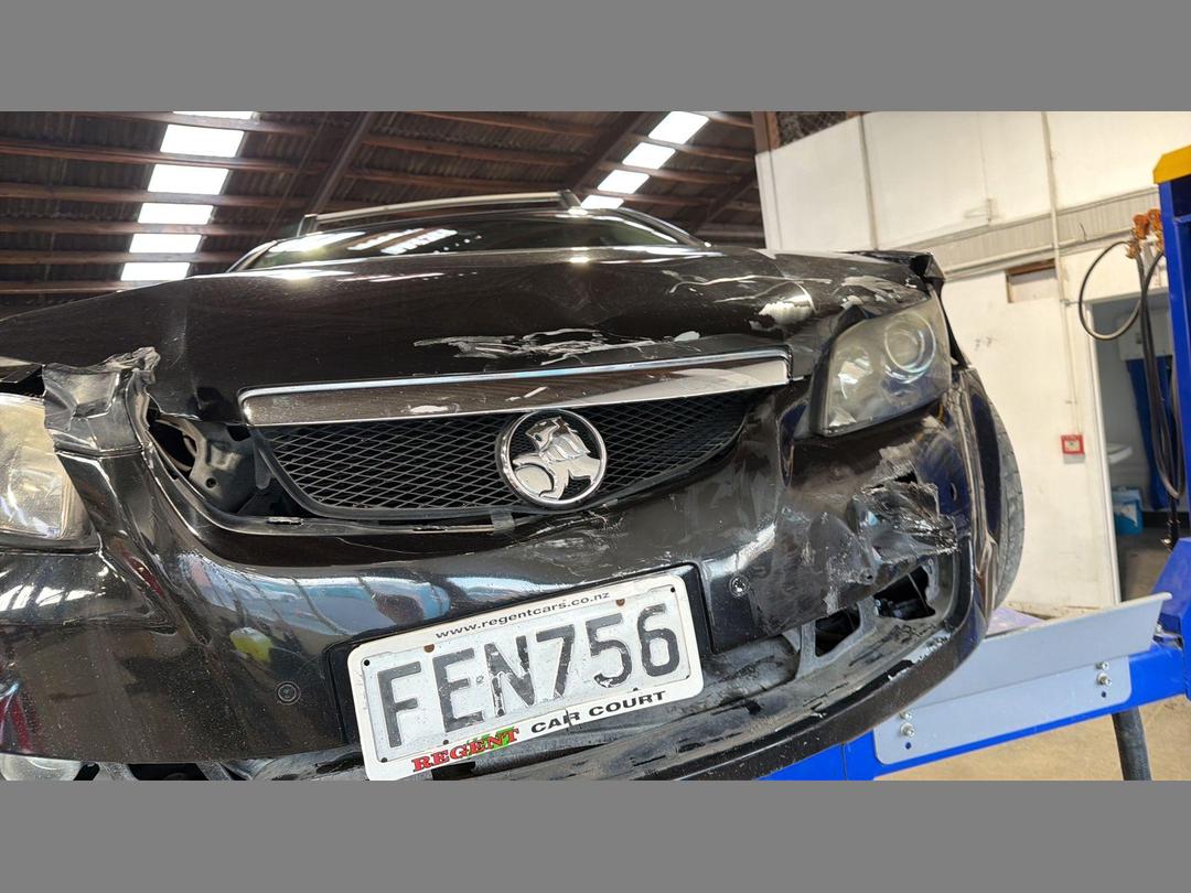 Photo '22' of Holden Commodore Sptwgn Calais VV6