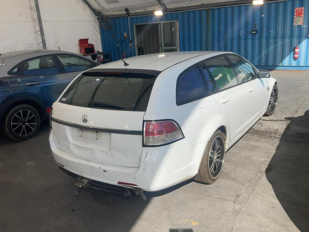 Photo '13' of Holden Commodore Omega Sptwgn Photo '13' of Holden Commodore Omega Sptwgn