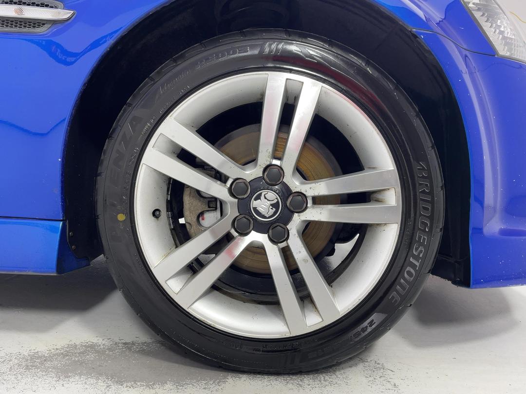 Photo '9' of Holden Commodore