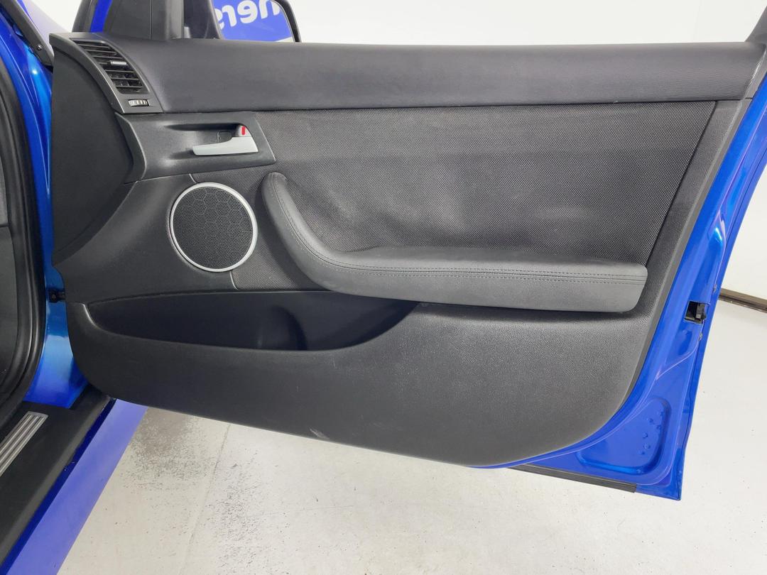 Photo '15' of Holden Commodore