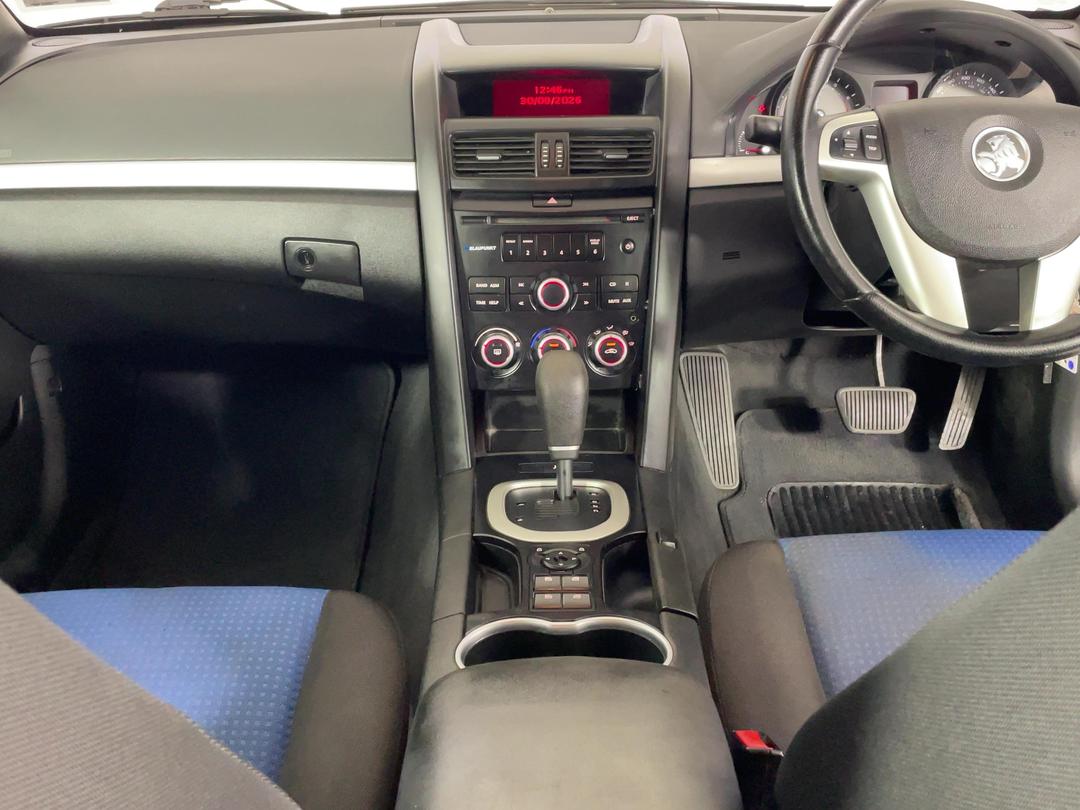 Photo '17' of Holden Commodore