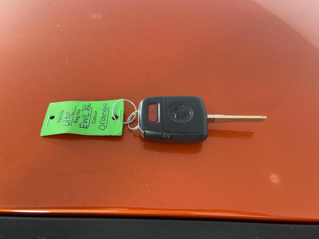 Photo '19' of Holden UTE