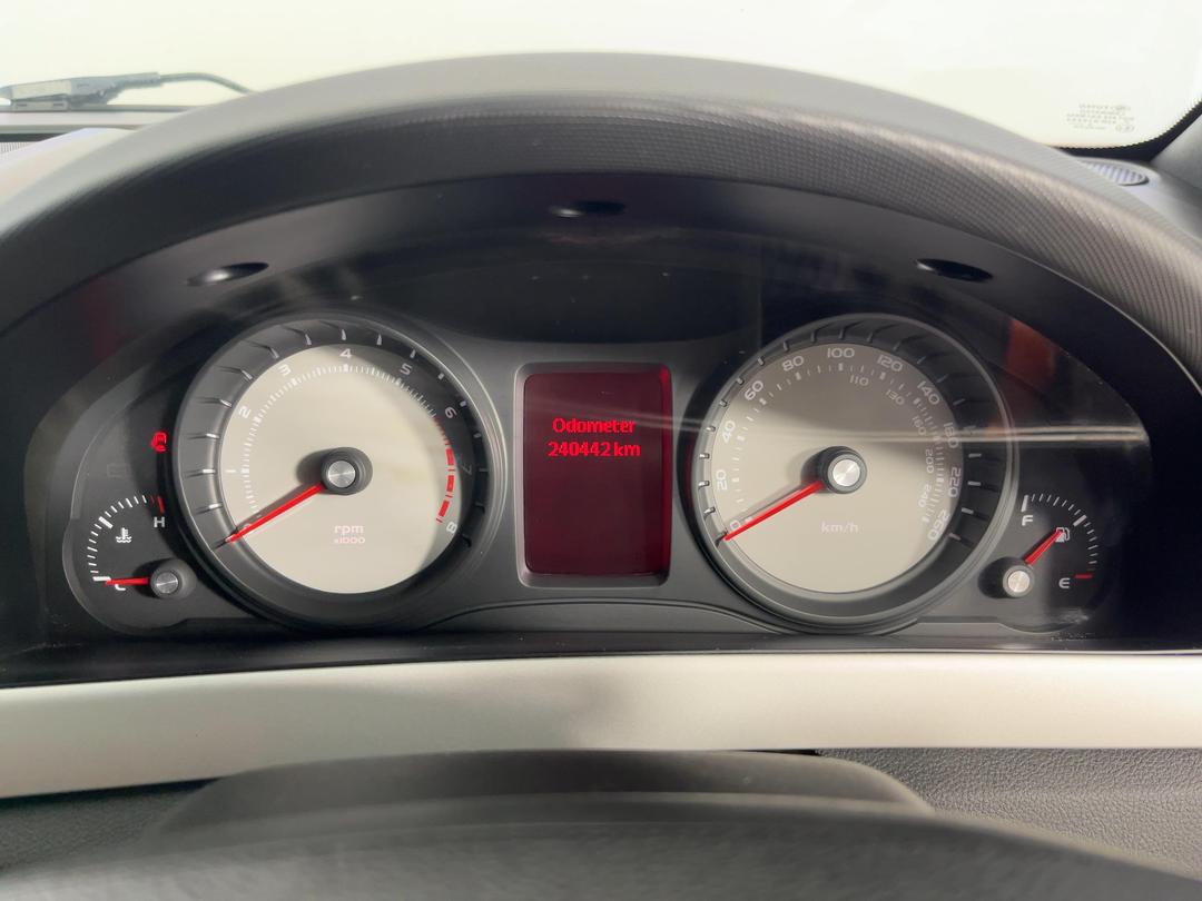 Photo '18' of Holden UTE