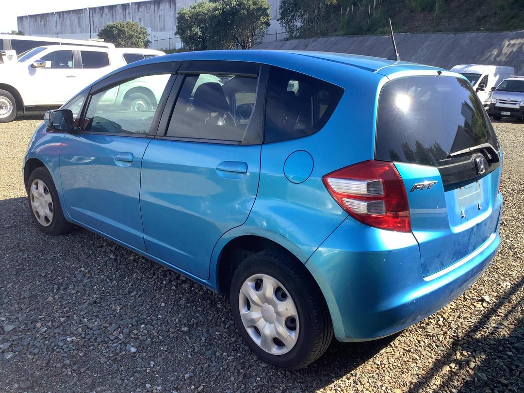 Photo '4' of Honda FIT