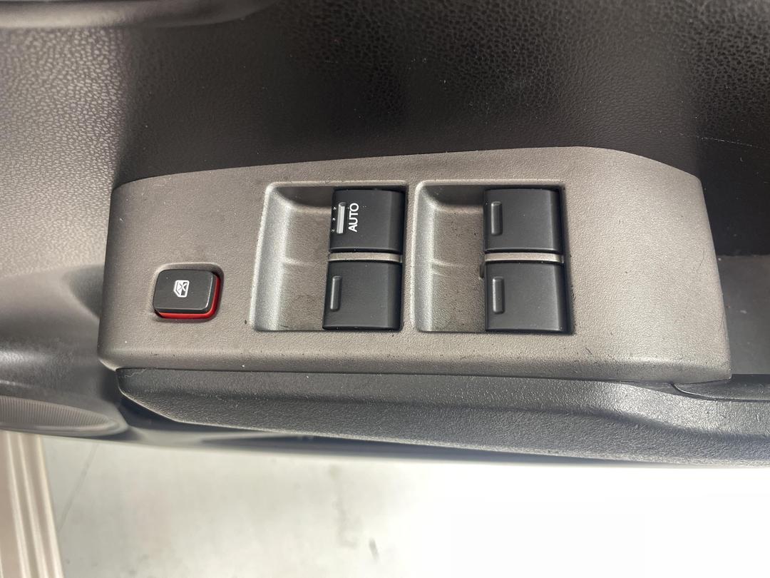 Photo '24' of Honda FIT