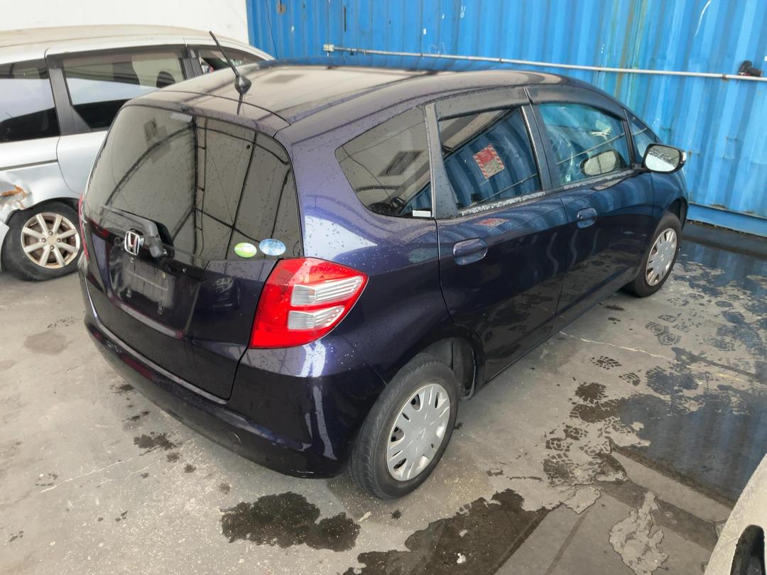 Photo '4' of Honda FIT