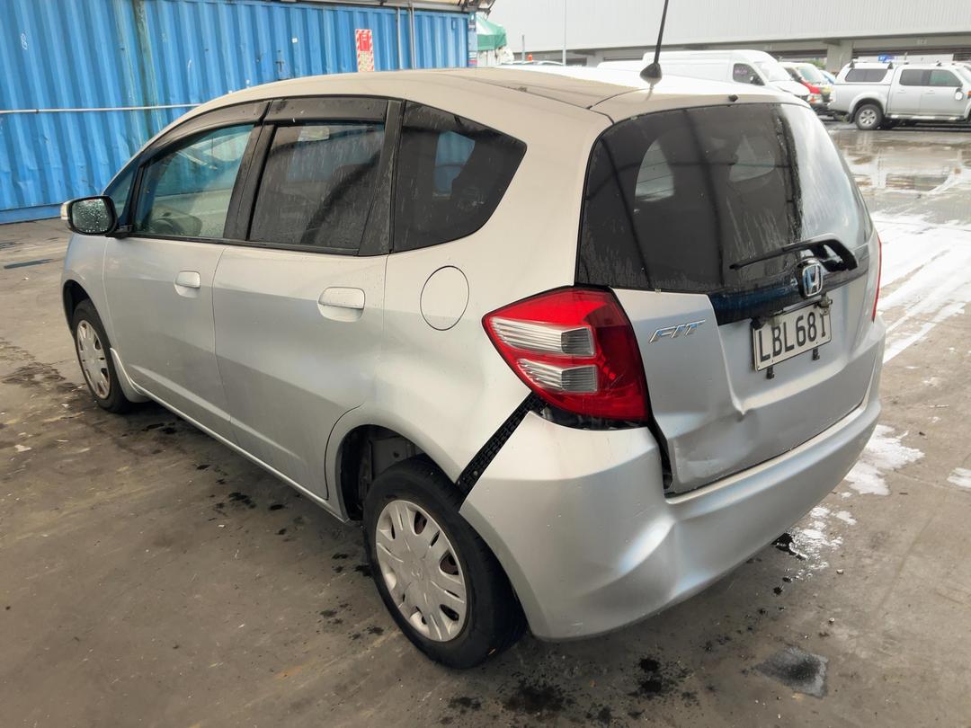 Photo '4' of Honda FIT