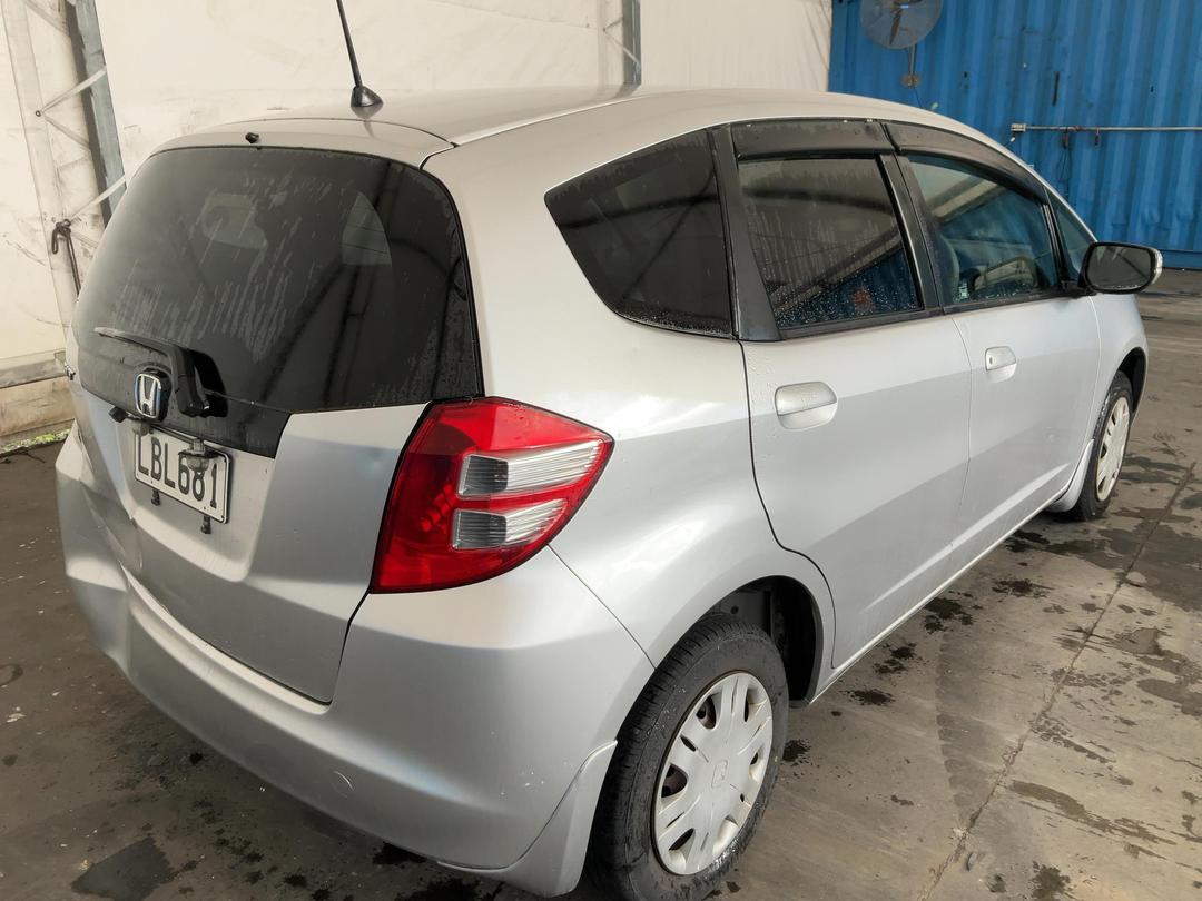 Photo '7' of Honda FIT