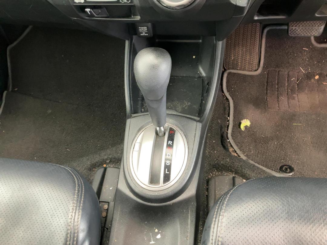 Photo '16' of Honda FIT