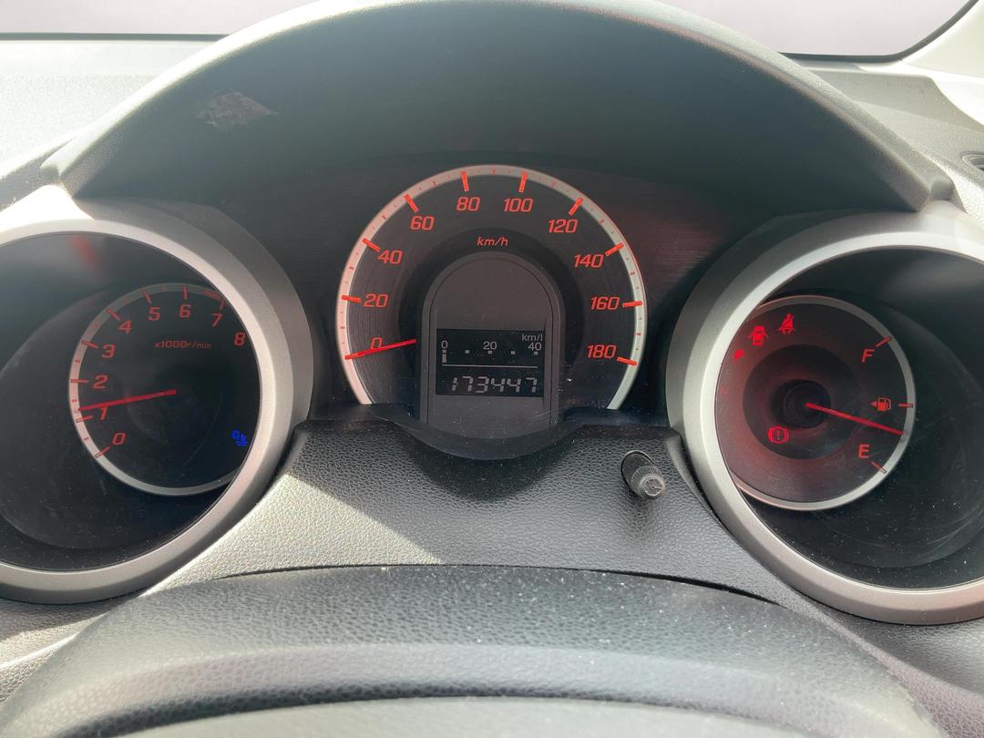 Photo '5' of Honda FIT Photo '5' of Honda FIT