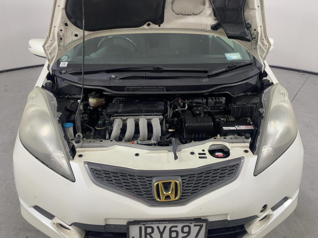 Photo '13' of Honda FIT