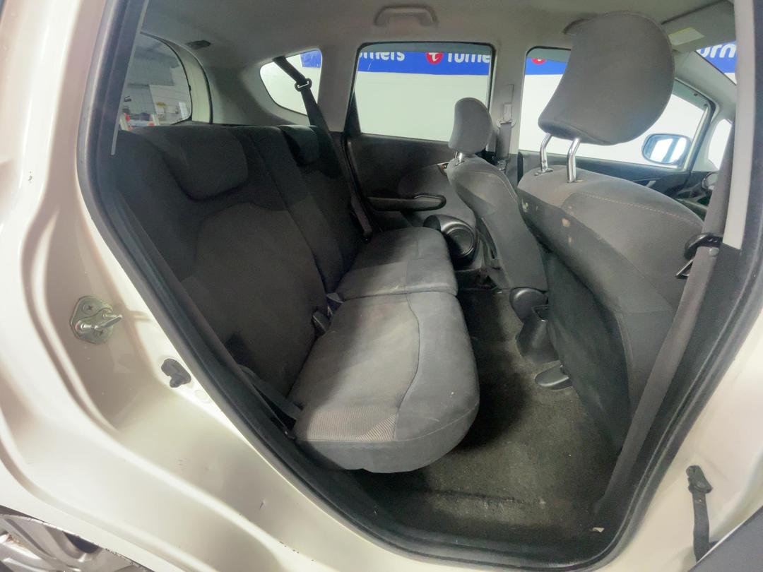 Photo '20' of Honda FIT