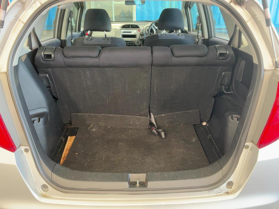 Photo '14' of Honda FIT Photo '14' of Honda FIT