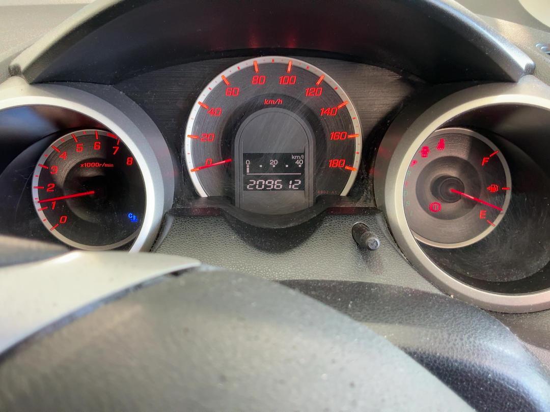 Photo '23' of Honda FIT Photo '23' of Honda FIT