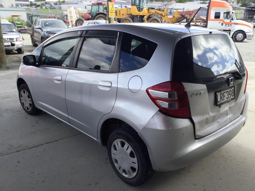 Photo '5' of Honda FIT Photo '5' of Honda FIT