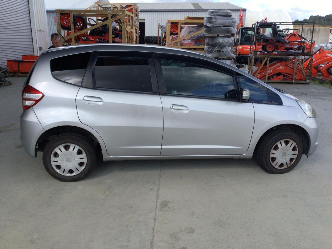 Photo '8' of Honda FIT Photo '8' of Honda FIT