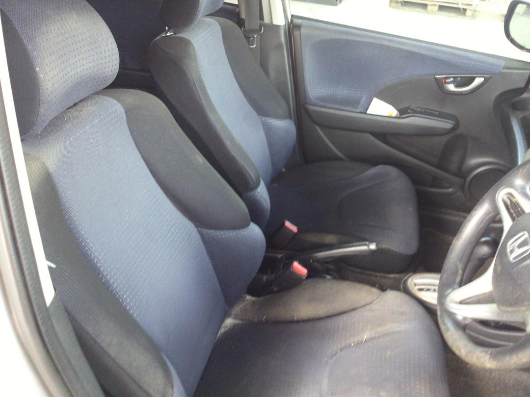 Photo '14' of Honda FIT Photo '14' of Honda FIT