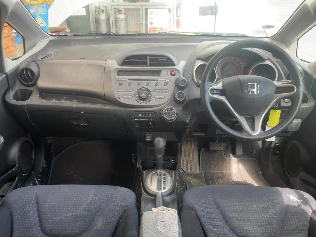 Photo '14' of Honda FIT Photo '14' of Honda FIT