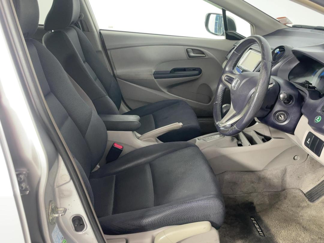Photo '16' of Honda Insight