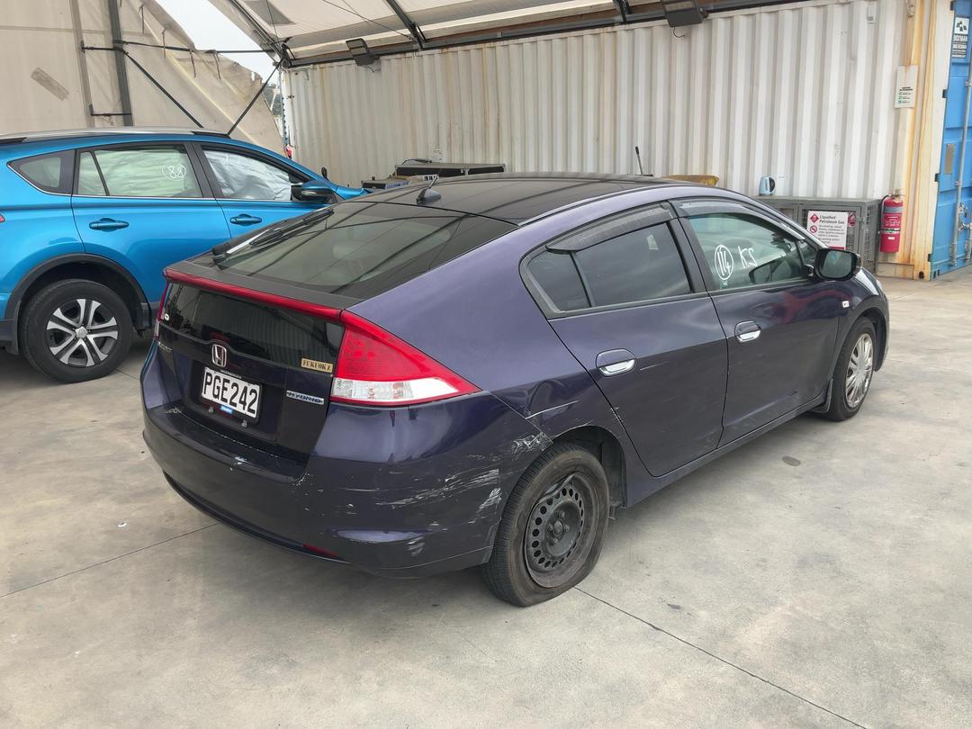 Photo '8' of Honda Insight Photo '8' of Honda Insight