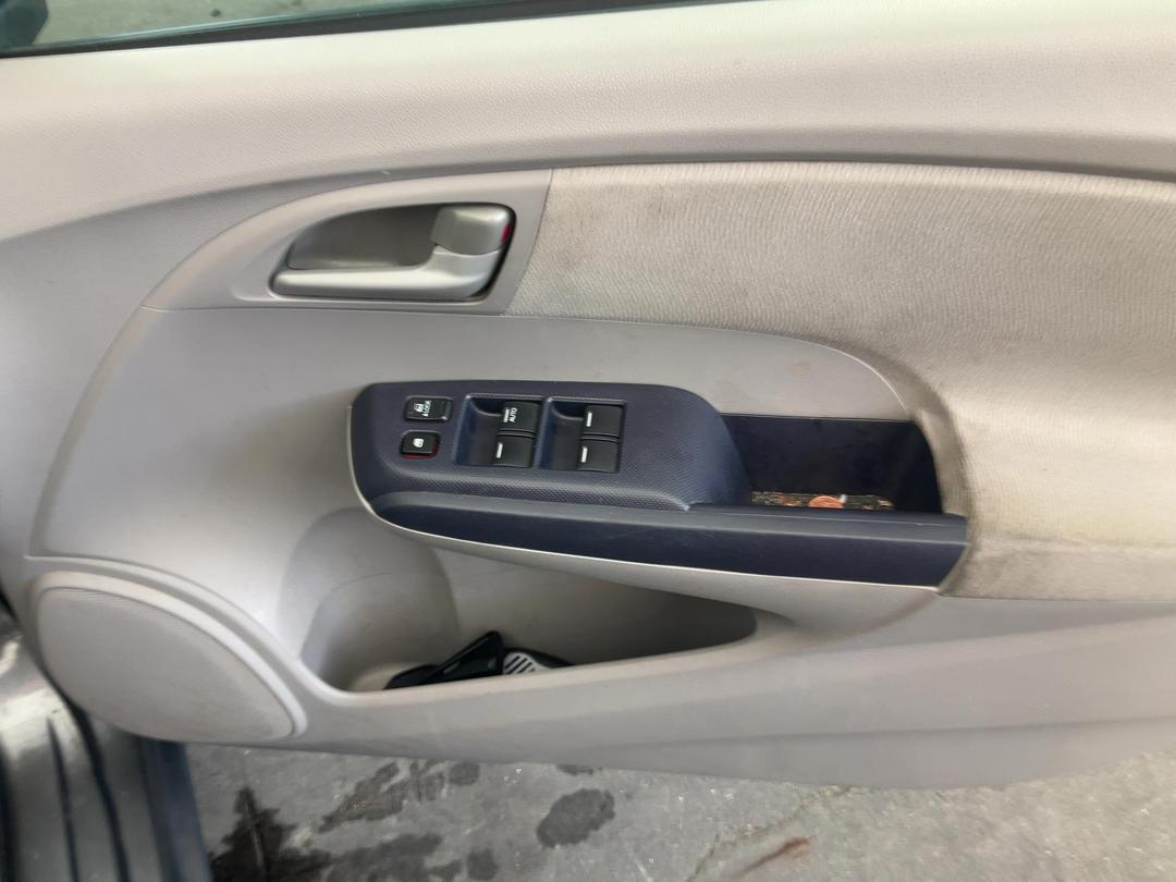 Photo '8' of Honda Insight Photo '8' of Honda Insight