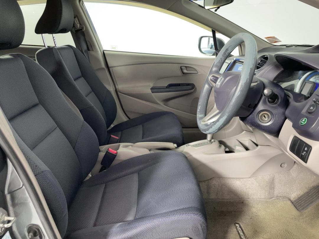 Photo '16' of Honda Insight